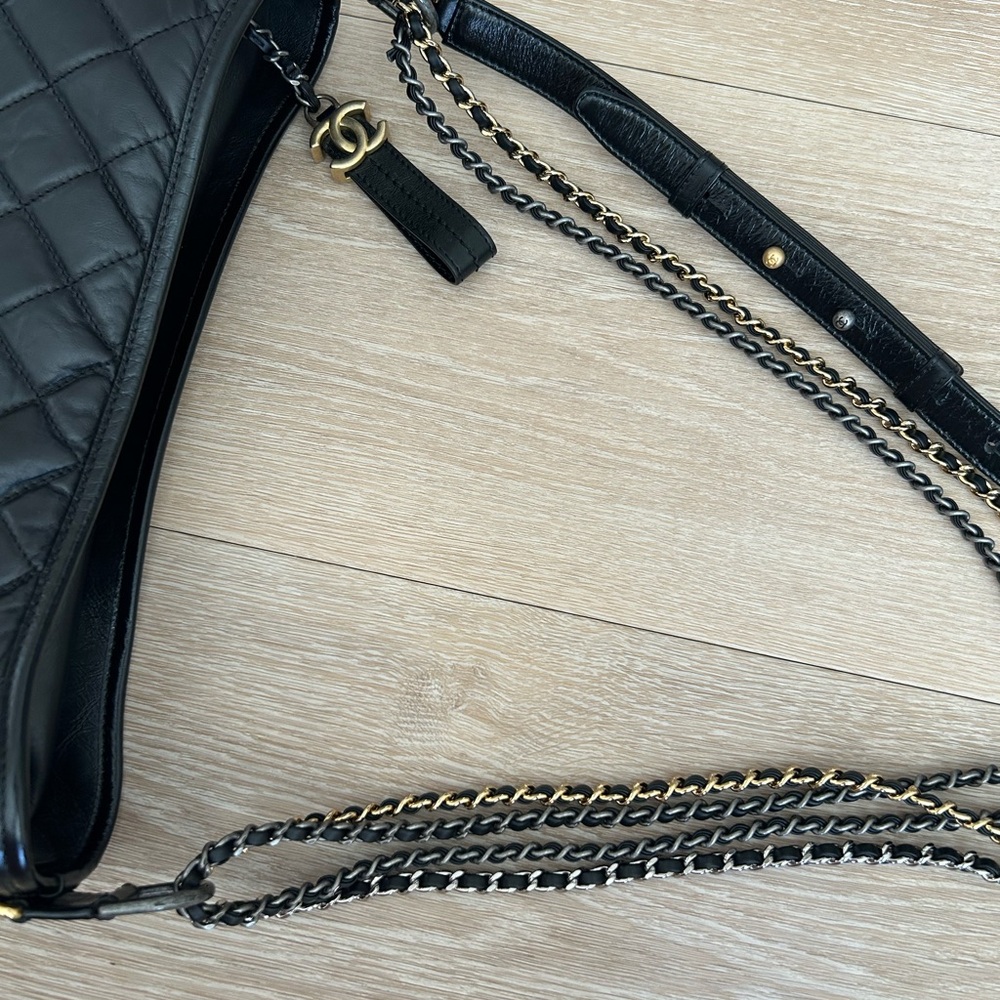 Chanel Gabrielle hobo quilted bag - Picture 5 of 13